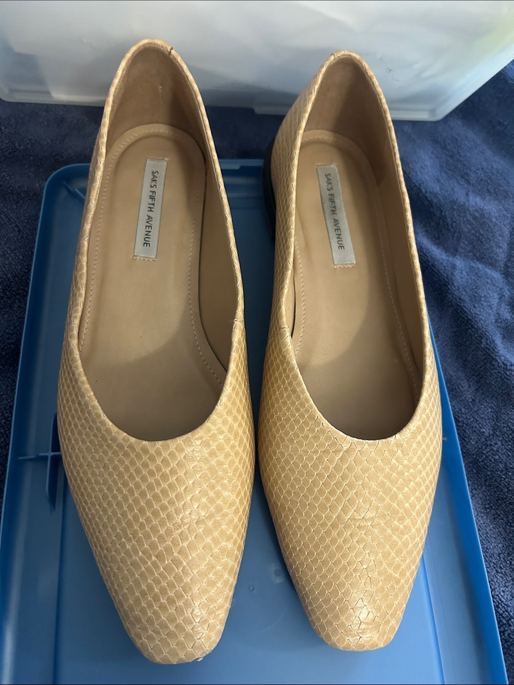 Saks Fifth Avenue Tan Textured Pointed-Toe Flats size 7.5